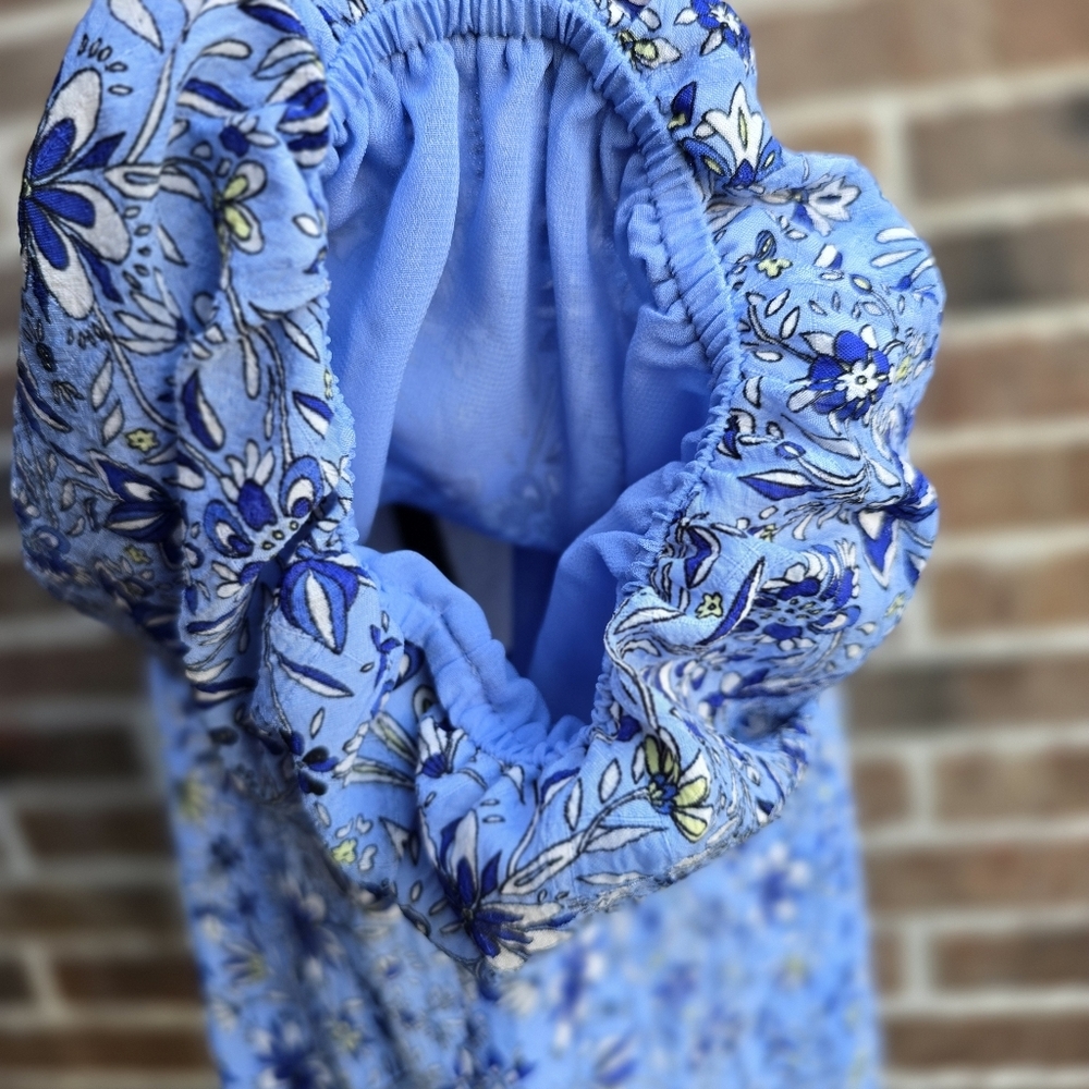 LOFT Blue Floral Top - Picture 5 of 10